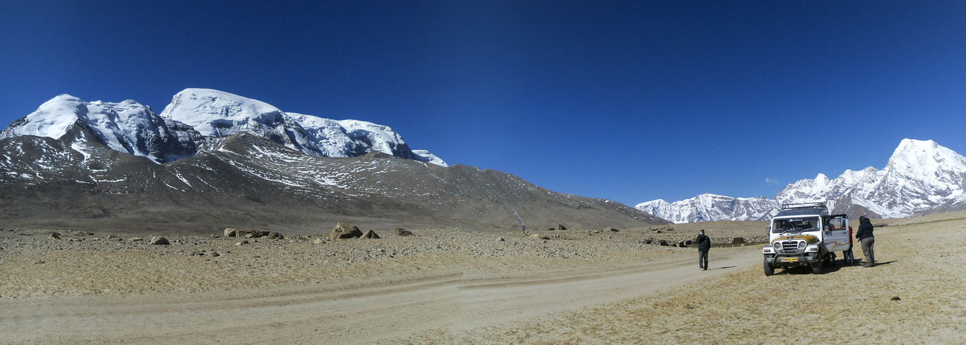 On the way to Gurudongmar